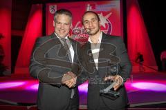 Nacht des Sports - Sportler des Jahres 2015 Ingolstadt - 2. Platz Sportler des Jahres 2015 Dardan Morina mit links Oberbürgermeister Dr. Christian Lösel