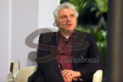 Auditorium - Fernseh-Kommissar Udo Wachtveitl und Ex-Mordkommissionschef Josef Wilfling im Interview bei Audi