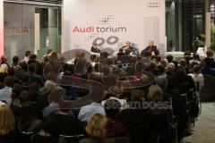 Auditorium - Fernseh-Kommissar Udo Wachtveitl und Ex-Mordkommissionschef Josef Wilfling im Interview bei Audi