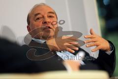 Auditorium - Fernseh-Kommissar Udo Wachtveitl und Ex-Mordkommissionschef Josef Wilfling im Interview bei Audi