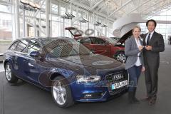 Magdalena Neuner wird neue Audi Markenbotschafterin - Fahrzeugübergabe in Ingolstadt mit Clemens Lee (Audi AG)