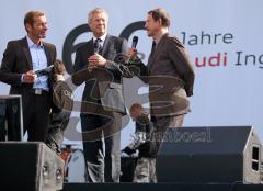 Audi in Ingolstadt - 60 Jahre Jubiläum - Auf der Bühne Oberbürgermeister Dr. Alfred Lehmann und Alt-Bürgermeister Dr. Peter Schnell.