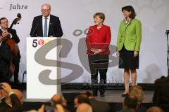 500 Jahre Bier Reinheitsgebot - Festakt in Ingolstadt Klenzepark - Festrede Bundeskanzlerin Angela Merkel mit Ilse Aigner, links Dr. Hans-Georg Eils, Brauer Bund