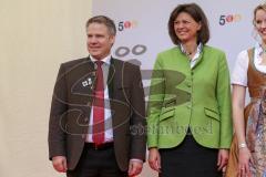 500 Jahre Bier Reinheitsgebot - Festakt in Ingolstadt Klenzepark - Festrede Bundeskanzlerin Angela Merkel - Oberbürgermeister Dr. Christian Lösel mit Ilse Aigner