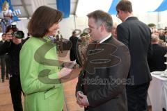 500 Jahre Bier Reinheitsgebot - Festakt in Ingolstadt Klenzepark - Ilse Aigner im gespräch mit Oberbürgermeister Ingolstadt Dr. Christian Lösel